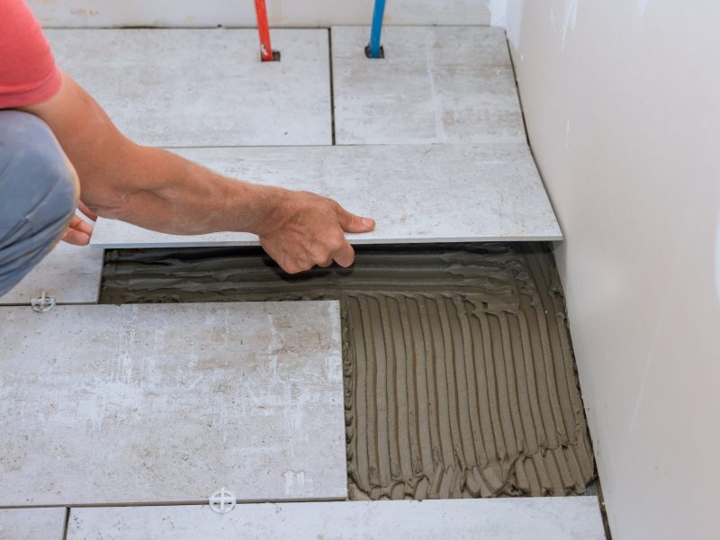 Solution de pose de carrelage et de faïence